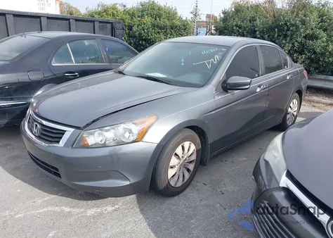 2009 Honda Accord 2.4 Lx z USA, uszkodzony, nr VIN 1HGCP26379A153988